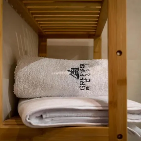 B3 Z Basenem, Sauna, Jacuzzi - 5d *